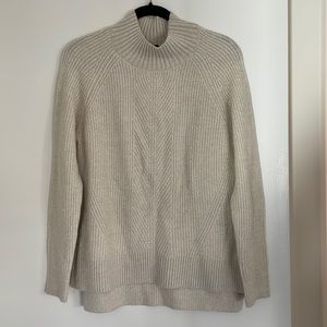 NWT Denver Hayes Cream Knit Sweater Size Medium